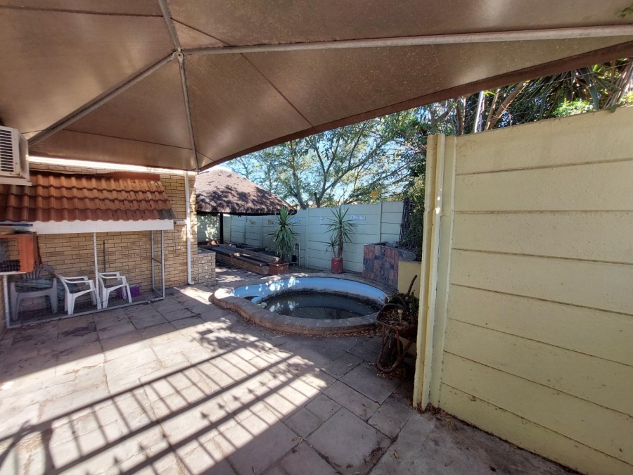 To Let 4 Bedroom Property for Rent in Brackenfell North Western Cape